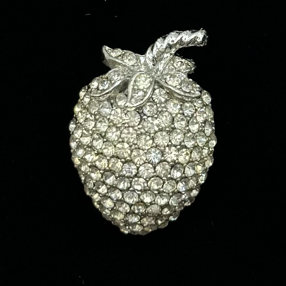 ALBERT WEISS Vintage Crystal Strawberry Brooch